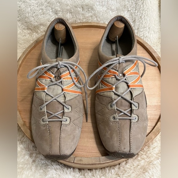 Columbia Laci Sneaker Tan Orange Walking Hiking Trail Lace Up Size 10 - Picture 2 of 6